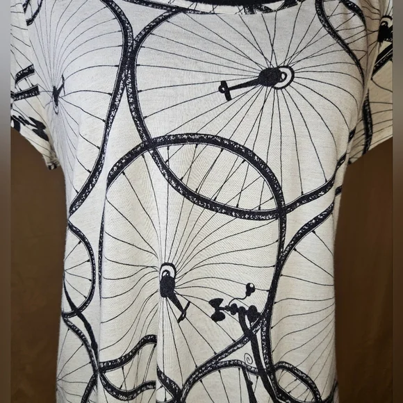 W5 Anthropologie Bicycle White Wheel Print Tunic With Black Bicycle Wheeles - Picture 5 of 9